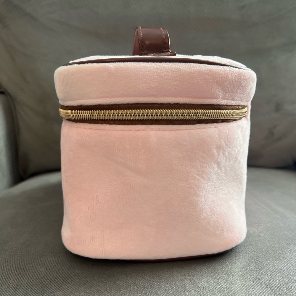 NWT! Juicy Couture Travel Comestic Bag - Picture 7 of 10